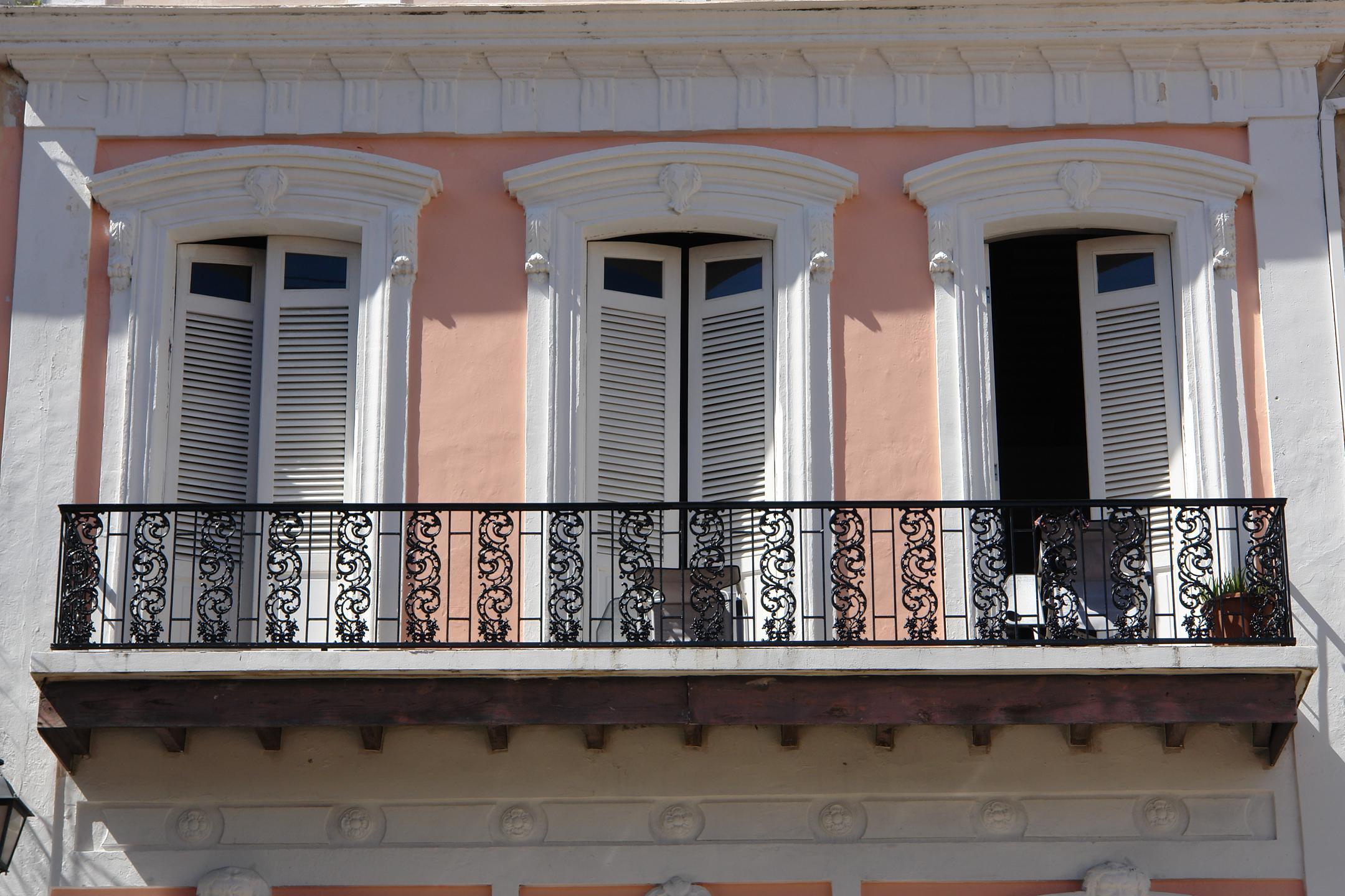 Calle de la Luna 277 - San Juan (Viejo San Juan) - 2012 00002